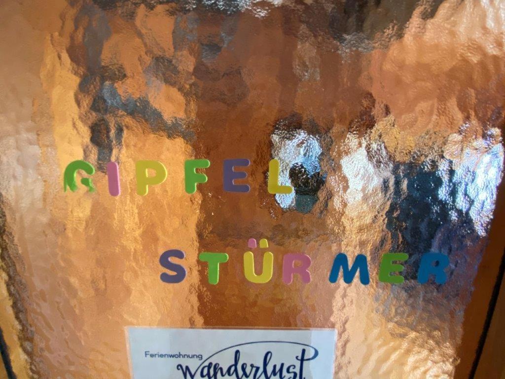 Wanderlust Und Tanner Strasse